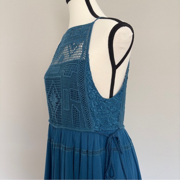 *FREE PEOPLE* Crochet Mini Dress - Picture 4 of 9